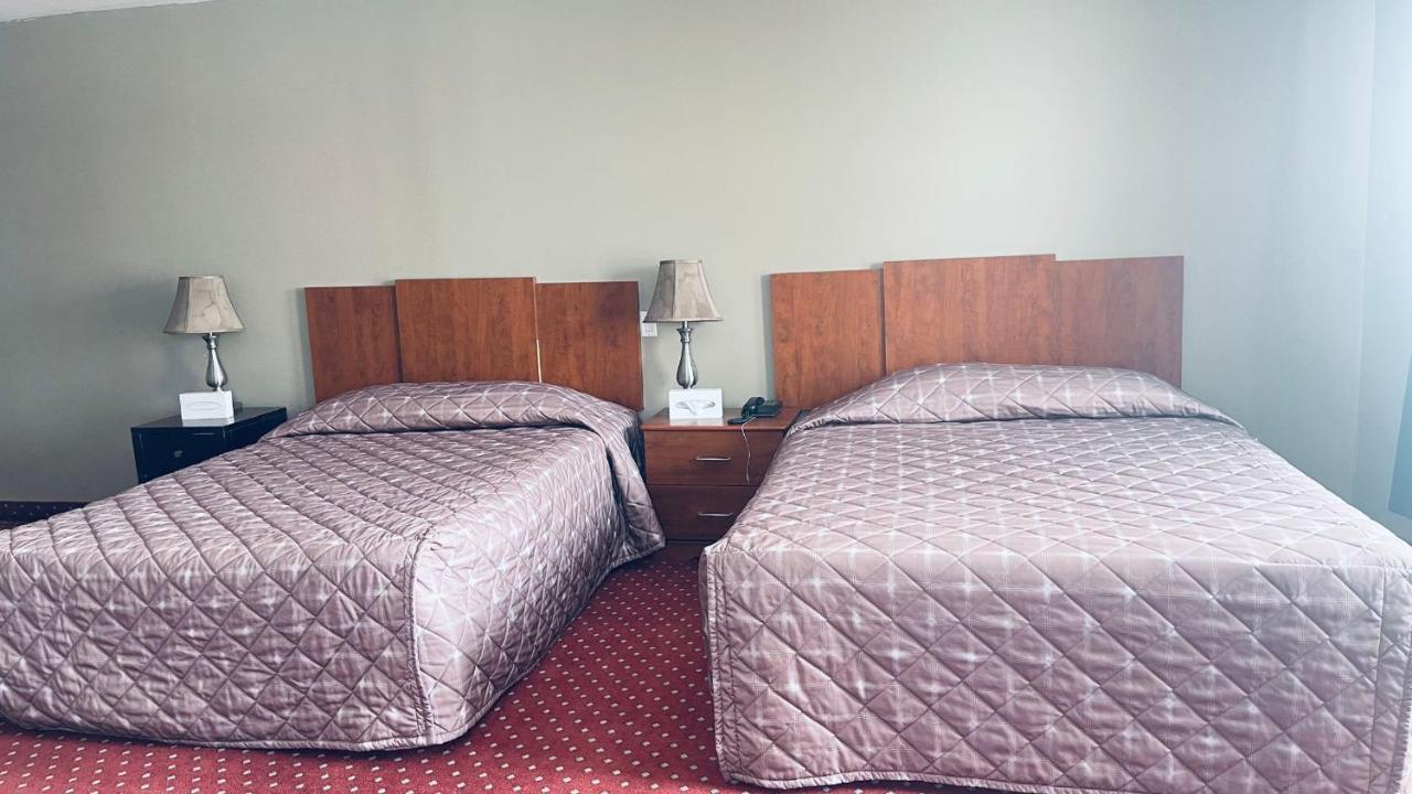 Motel Falcon Brossard Exterior photo
